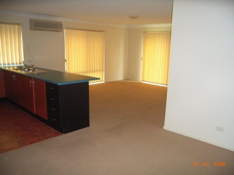 13 Bensley Place, Riverhills QLD 4074