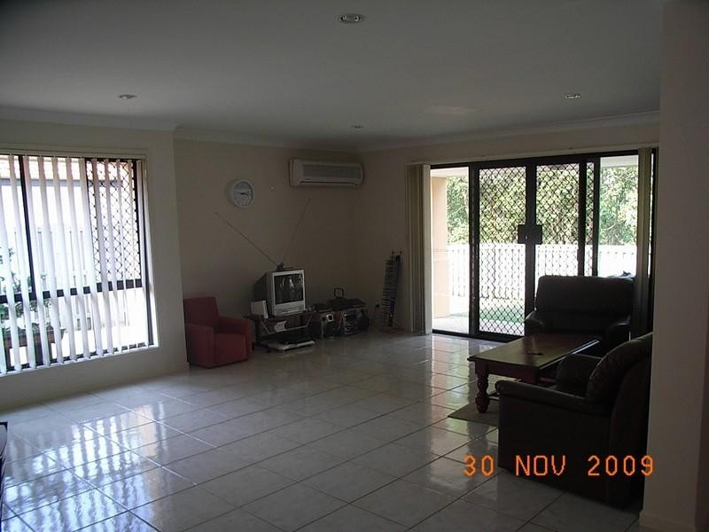 Sinnamon Park QLD 4073