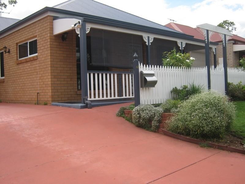 43 Booloumba Crescent, Forest Lake QLD 4078