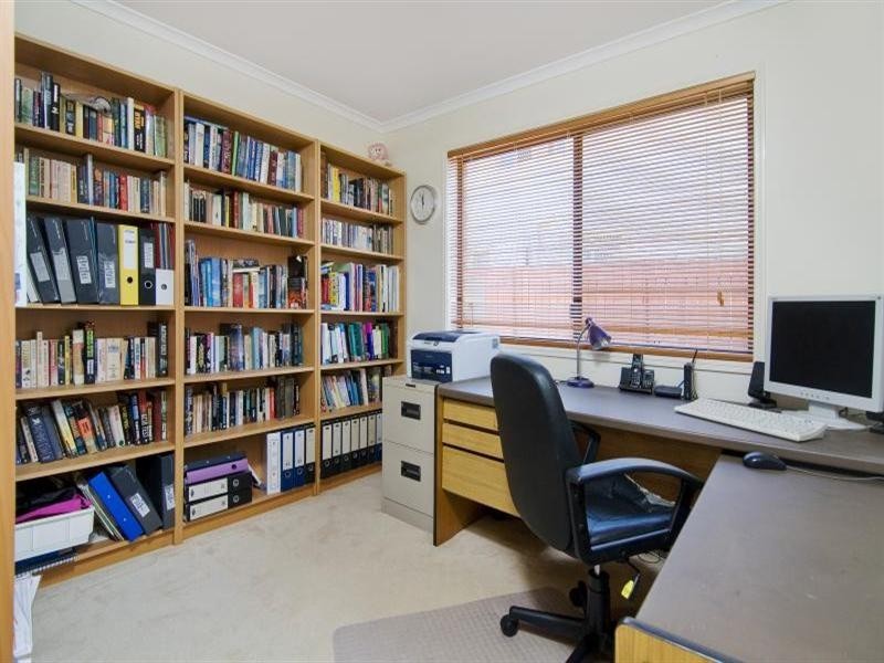 34 Cotter Crescent, Riverhills QLD 4074