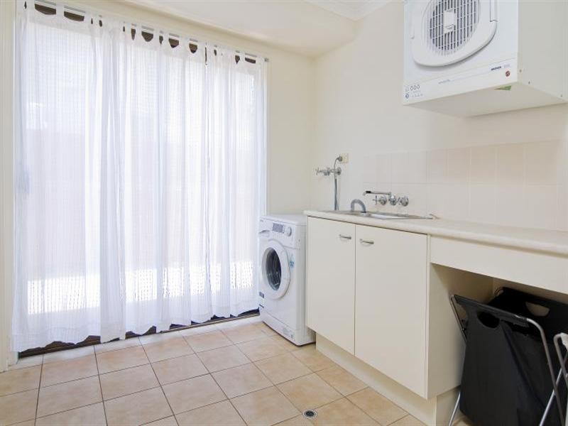 34 Cotter Crescent, Riverhills QLD 4074