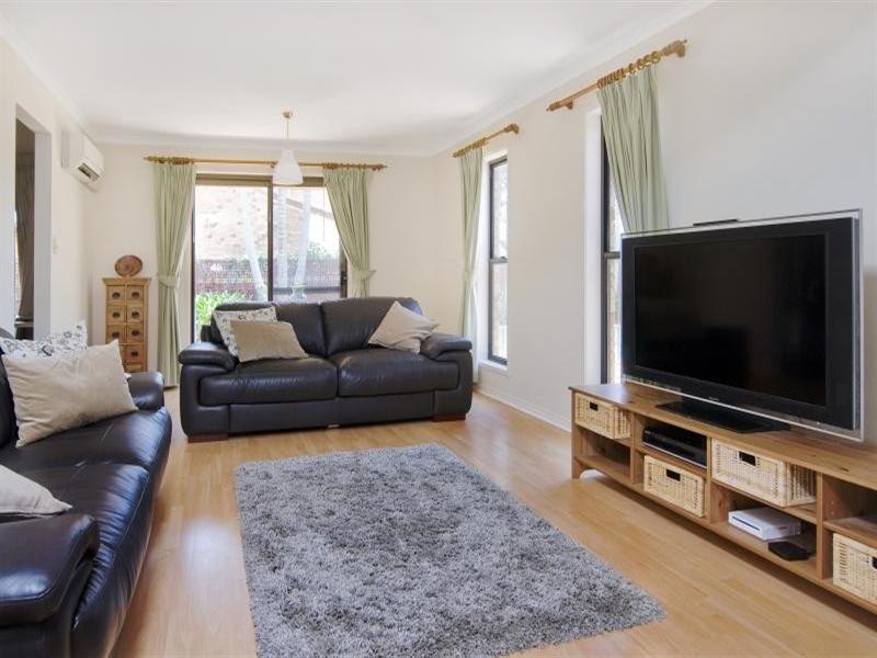 34 Cotter Crescent, Riverhills QLD 4074