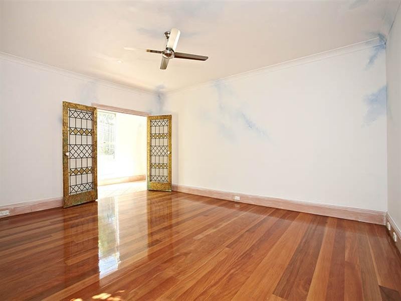 11 Summit Place, Mount Ommaney QLD 4074