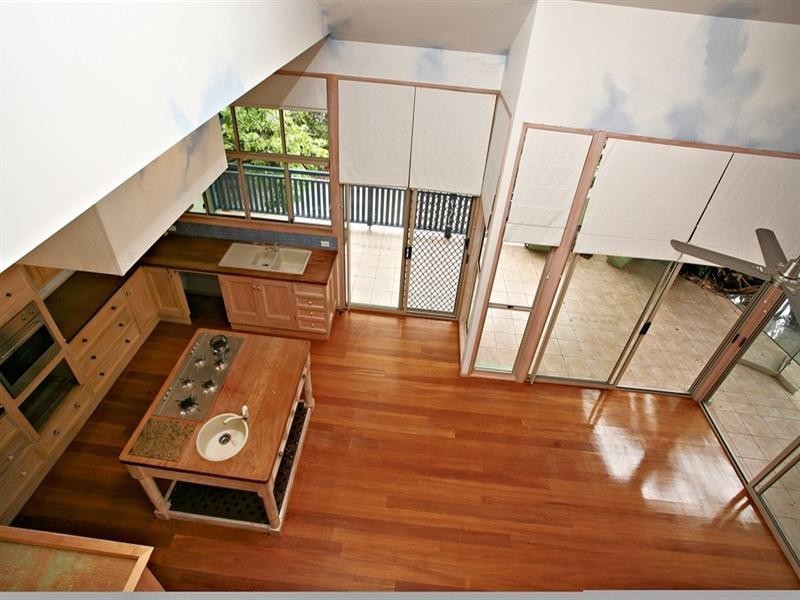 11 Summit Place, Mount Ommaney QLD 4074