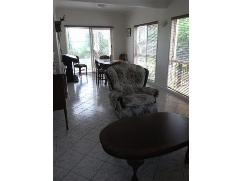 Sinnamon Park QLD 4073