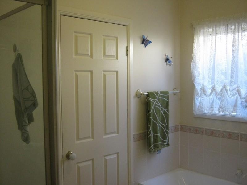 25 Central Street, Forest Lake QLD 4078