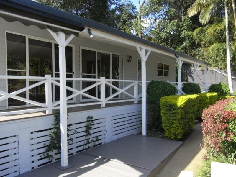 Seventeen Mile Rocks QLD 4073