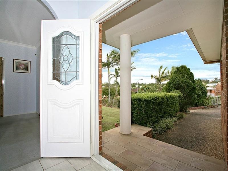 10 Abel Smith Crescent, Mount Ommaney QLD 4074