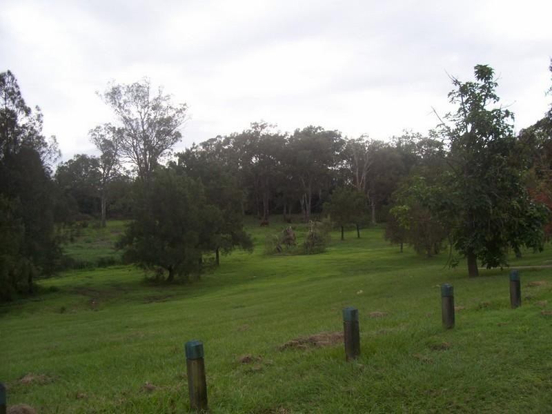 27 Gleneagles Crescent, Oxley QLD 4075