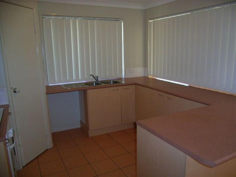 3 Robson Street, Forest Lake QLD 4078