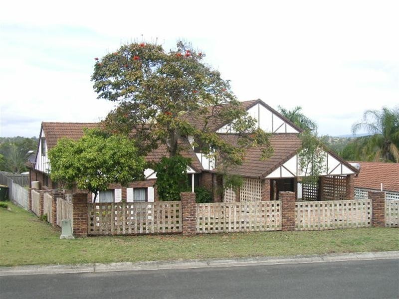 Mount Ommaney QLD 4074