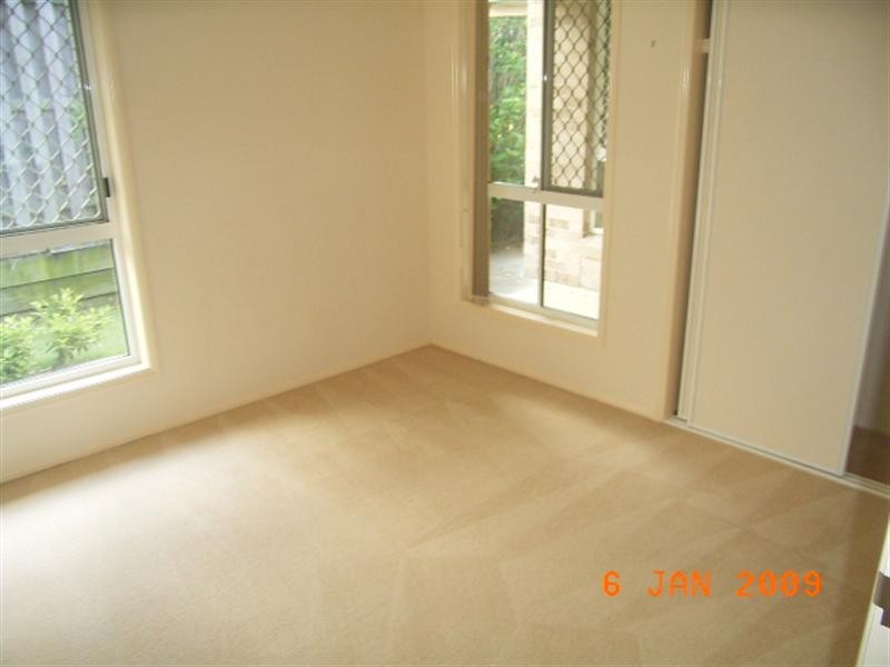 Seventeen Mile Rocks QLD 4073