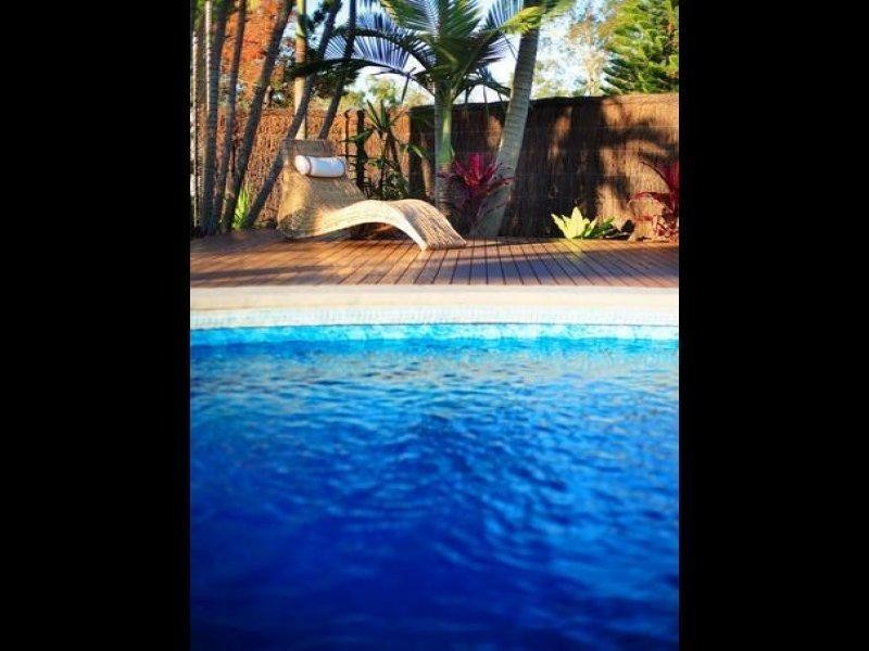 6 Kenny Court, Mount Ommaney QLD 4074