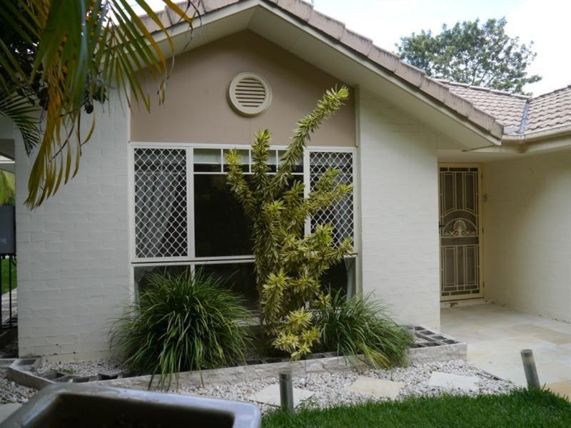 11 Deborah Place, Westlake QLD 4074