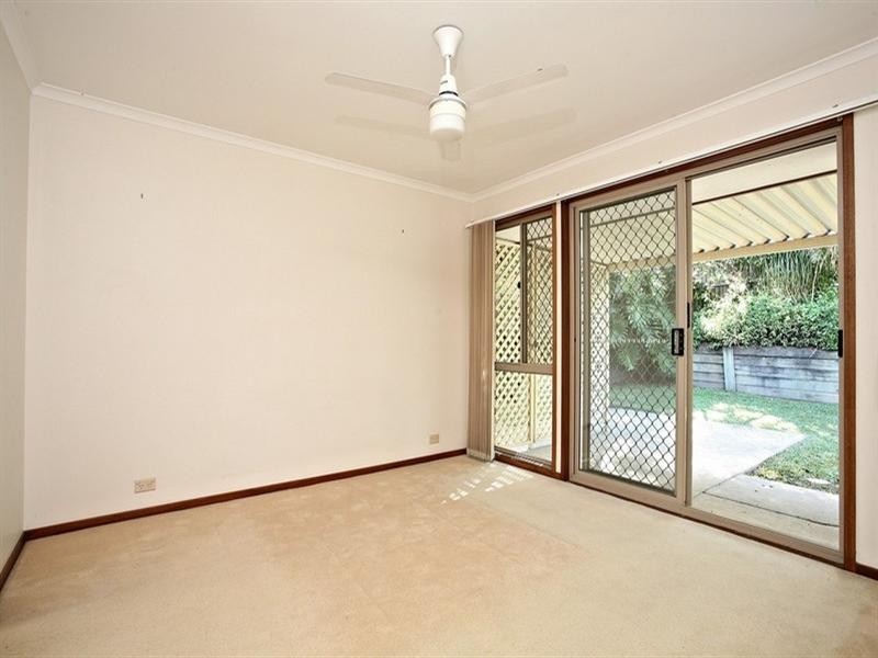 1 Janie Close, Sinnamon Park QLD 4073