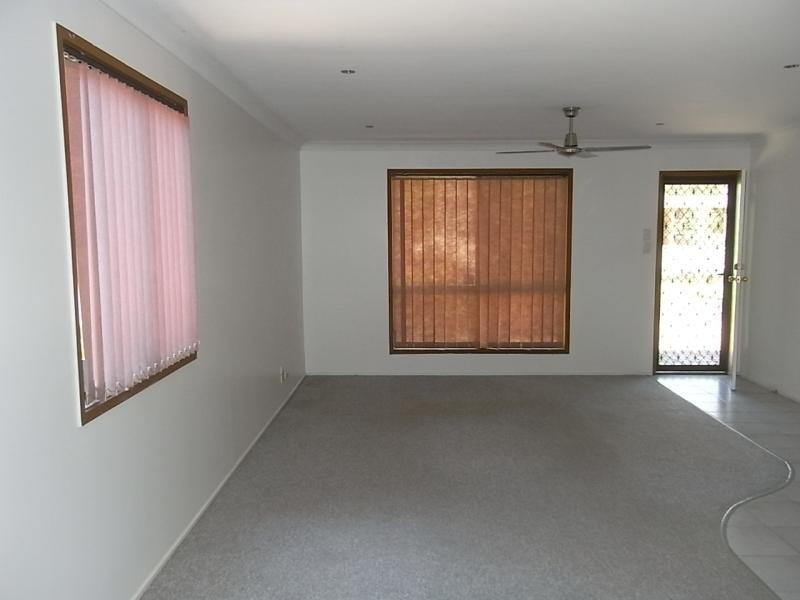 40 Paluna Street, Riverhills QLD 4074