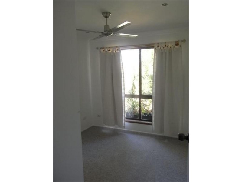 40 Paluna Street, Riverhills QLD 4074