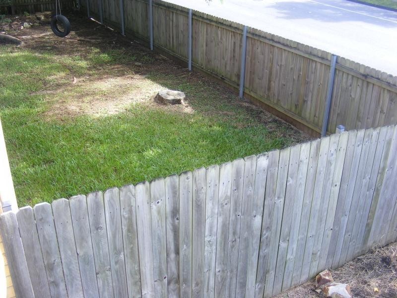 1 Badge Street, Jamboree Heights QLD 4074