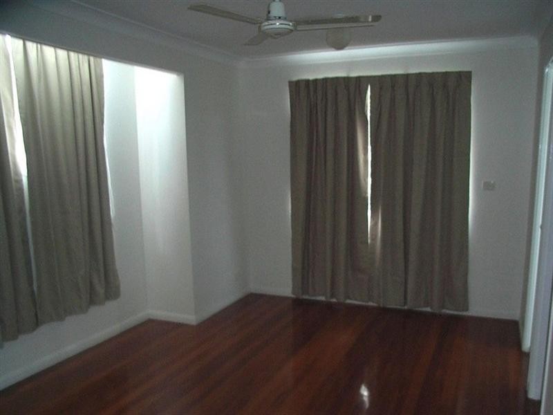 26 Apanie Street, Middle Park QLD 4074