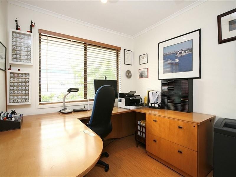 18 Penong Street, Westlake QLD 4074