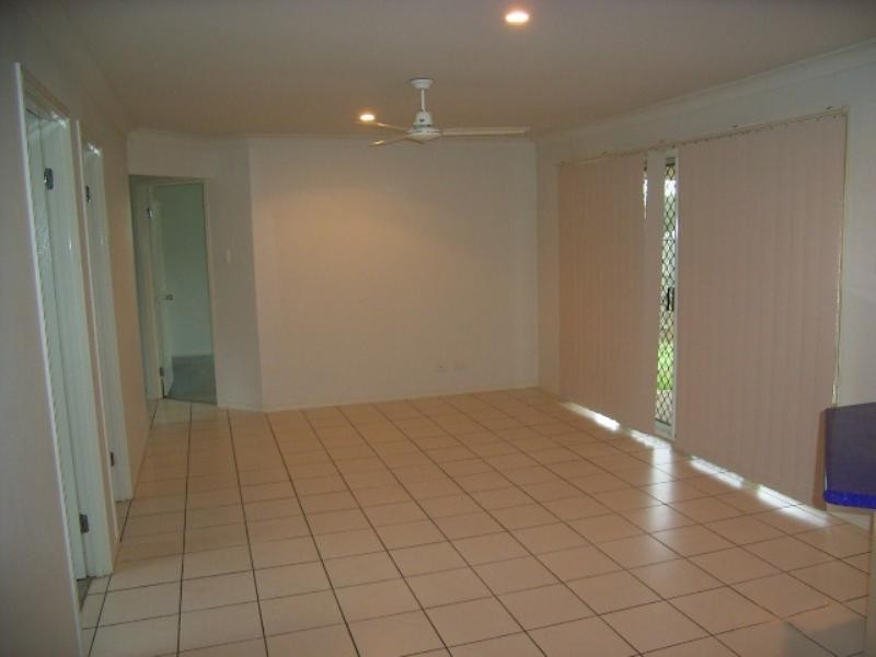 17 Agostino Close, Doolandella QLD 4077