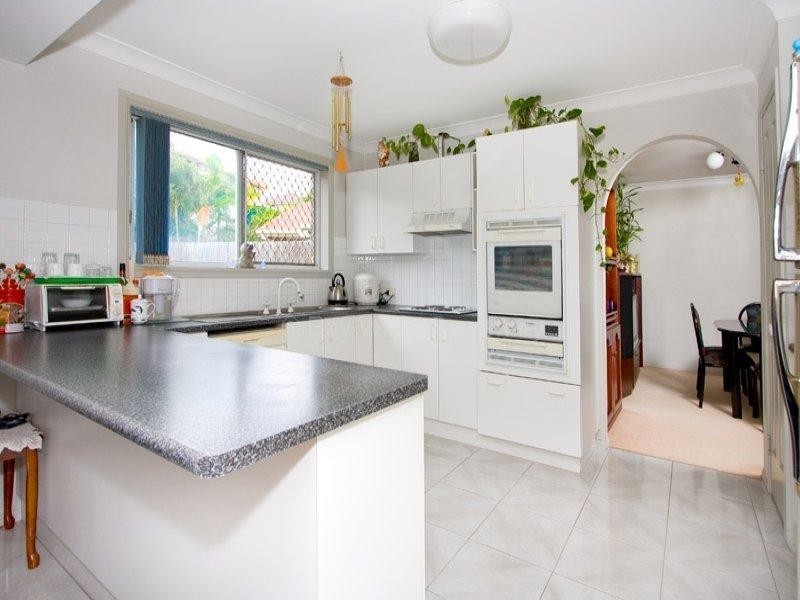 76 Glen Ross Road, Sinnamon Park QLD 4073