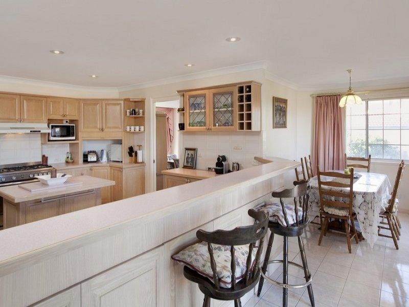 21 Woolner Place, Mount Ommaney QLD 4074