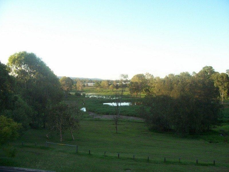 27 Gleneagles Crescent, Oxley QLD 4075