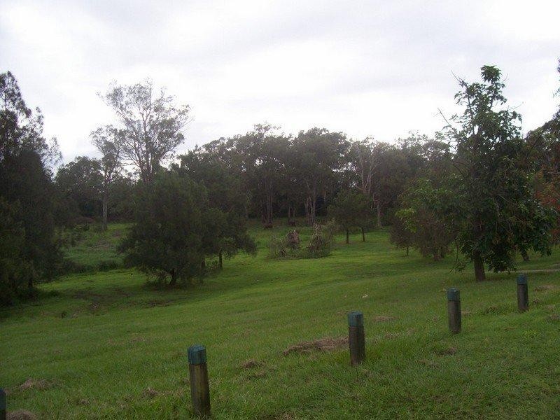 27 Gleneagles Crescent, Oxley QLD 4075