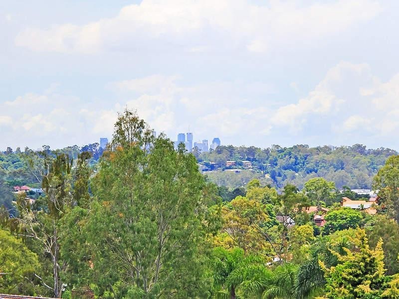 Mount Ommaney QLD 4074