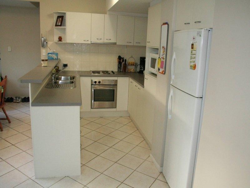 2/532A Oxley Road, Sherwood QLD 4075