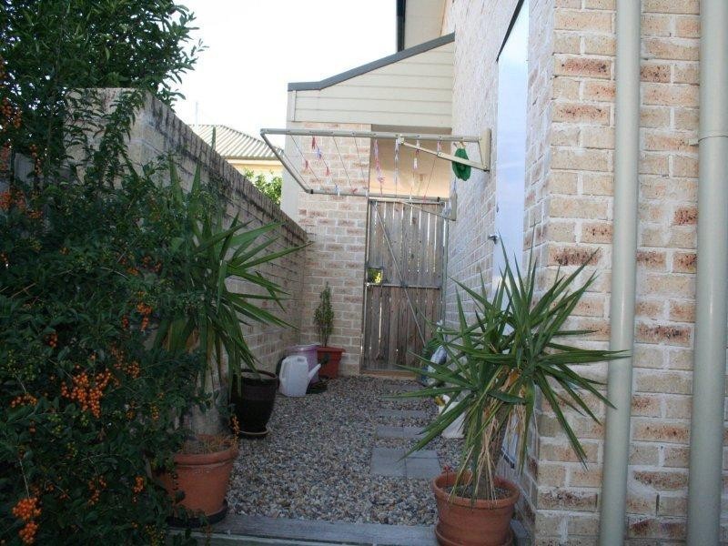 2/532A Oxley Road, Sherwood QLD 4075