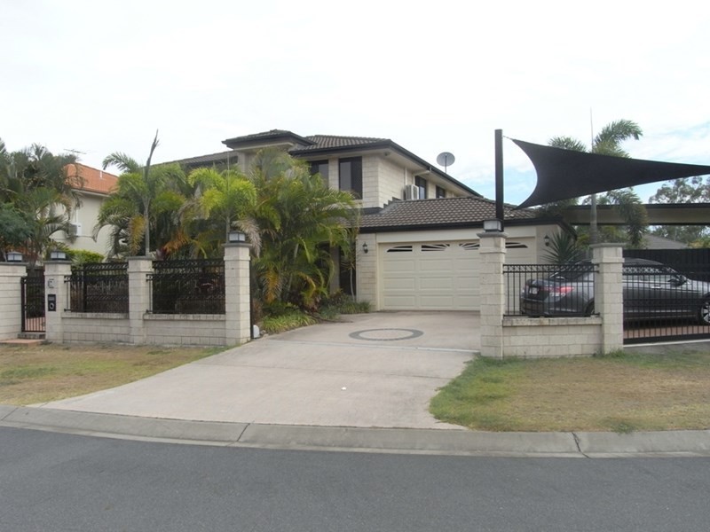 8 Ballard Place, Westlake QLD 4074