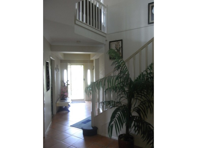 8 Ballard Place, Westlake QLD 4074