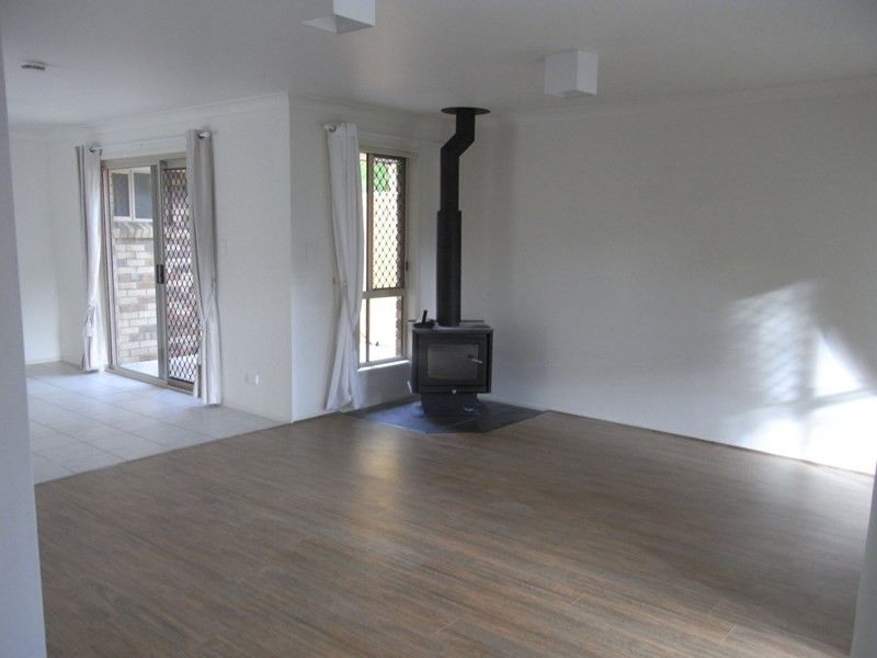 Seventeen Mile Rocks QLD 4073