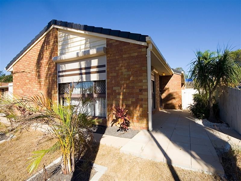 24 Loddon Street, Riverhills QLD 4074