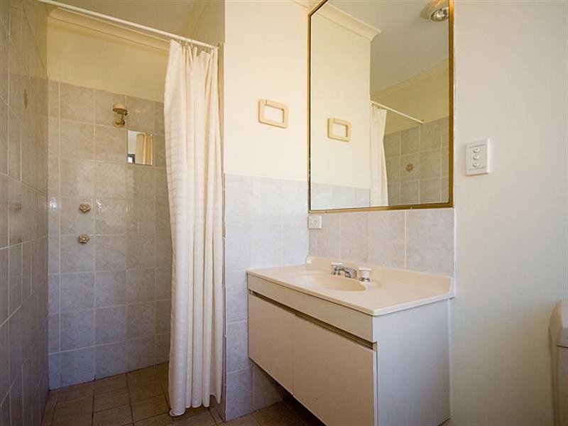 24 Loddon Street, Riverhills QLD 4074