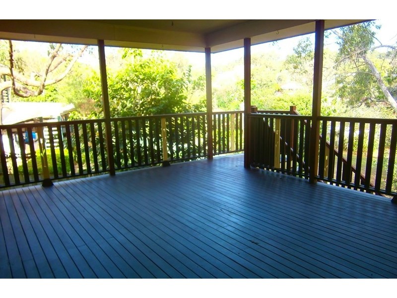 Seventeen Mile Rocks QLD 4073