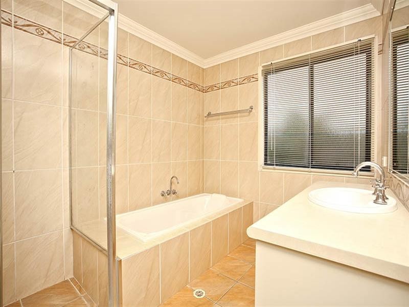 56 Seabrook Circuit, Westlake QLD 4074