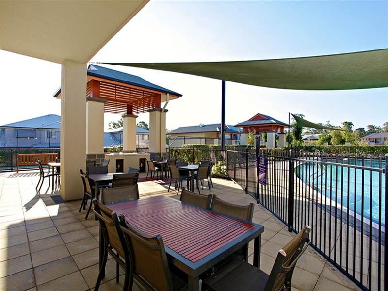 18 Augusta Crescent, Mount Ommaney QLD 4074