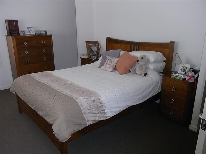 Sinnamon Park QLD 4073