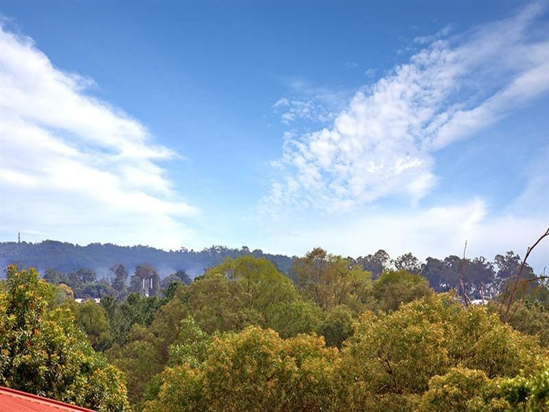 12 Lucinda Close, Sinnamon Park QLD 4073