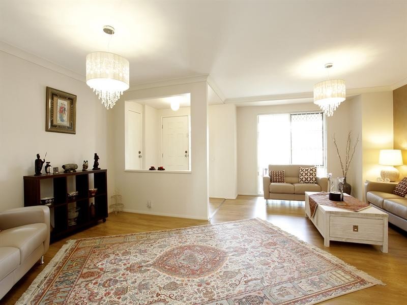 12 Lucinda Close, Sinnamon Park QLD 4073