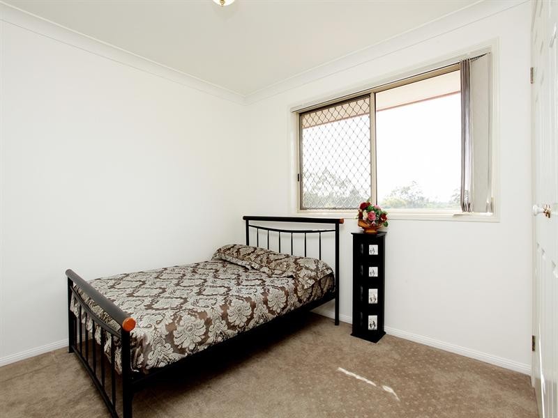 12 Lucinda Close, Sinnamon Park QLD 4073