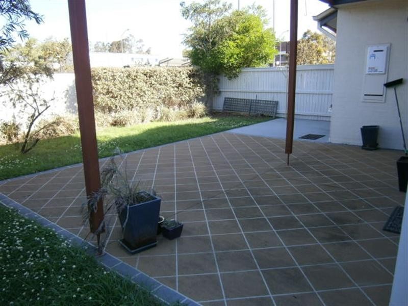 Mount Ommaney QLD 4074