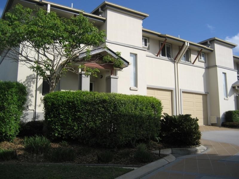 Mount Ommaney QLD 4074