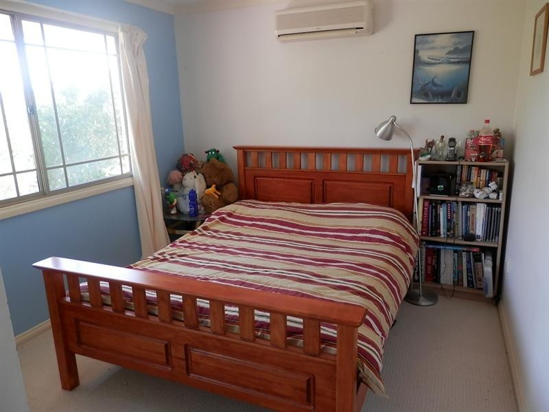 23 Stralock Street, Chapel Hill QLD 4069