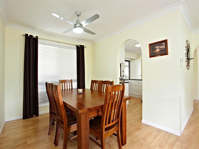 10 Loddon Street, Riverhills QLD 4074