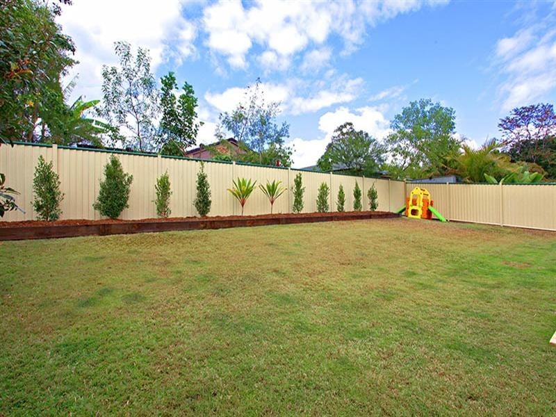 10 Loddon Street, Riverhills QLD 4074