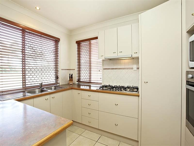 74 Dewsbury Street, Middle Park QLD 4074